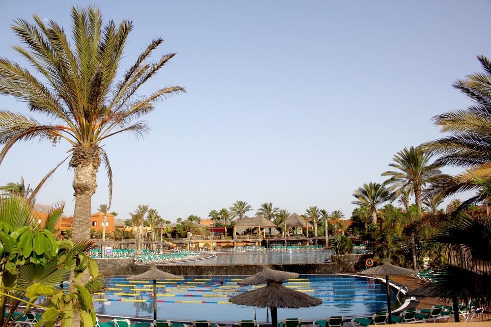 Oasis Papagayo Sport Resort Corralejo Exterior photo